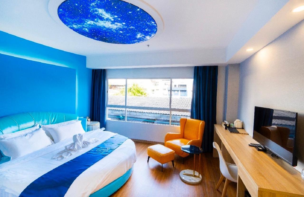 사파이어 호텔 방콕 외부 사진 A room at the hotel