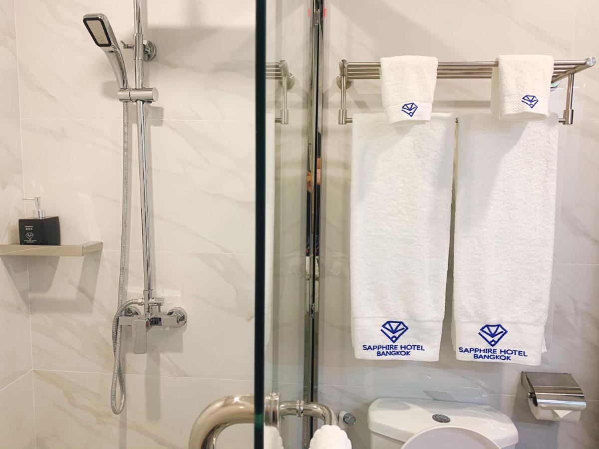 사파이어 호텔 방콕 외부 사진 Bathroom