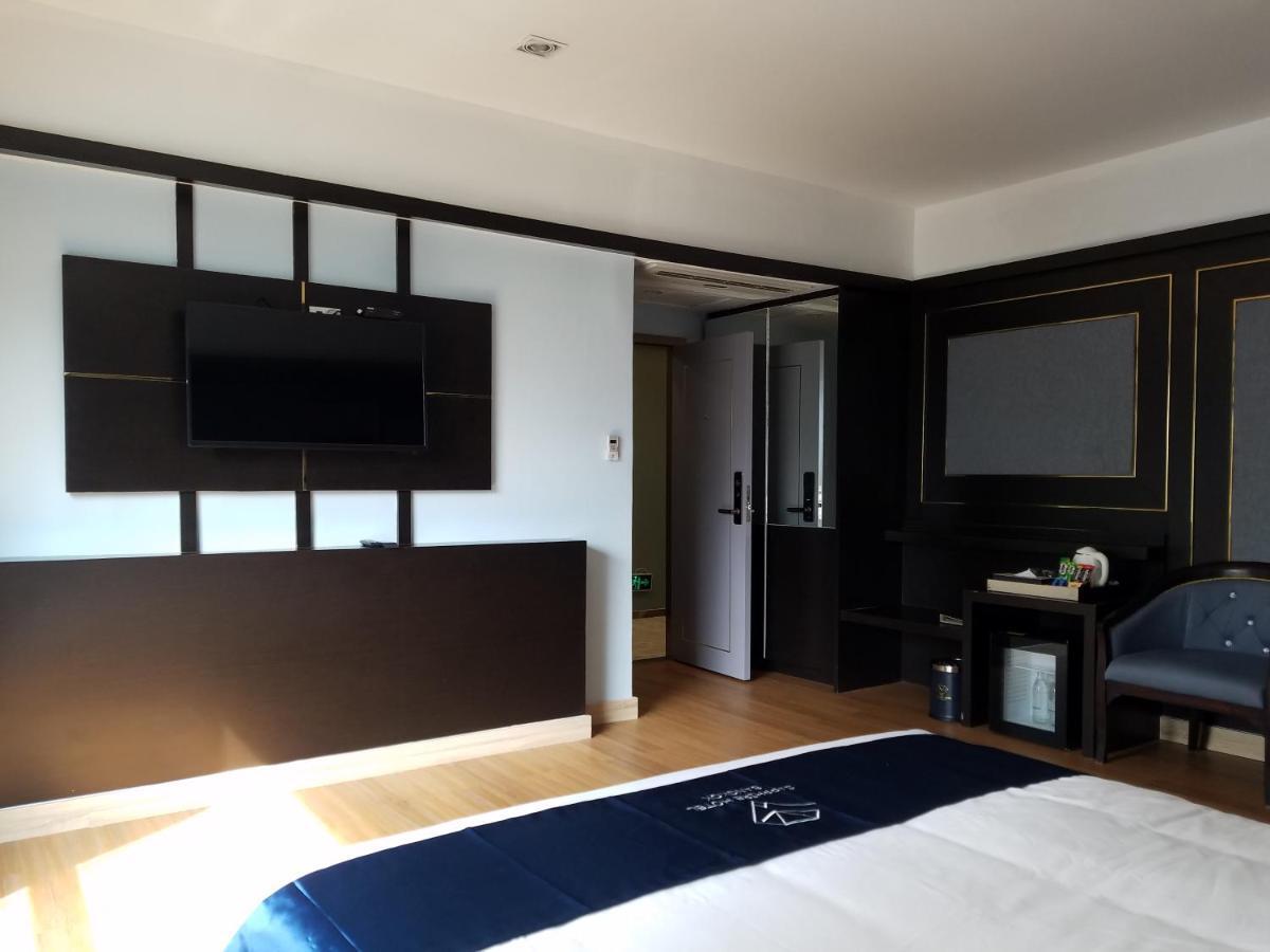 사파이어 호텔 방콕 외부 사진 A room at the hotel
